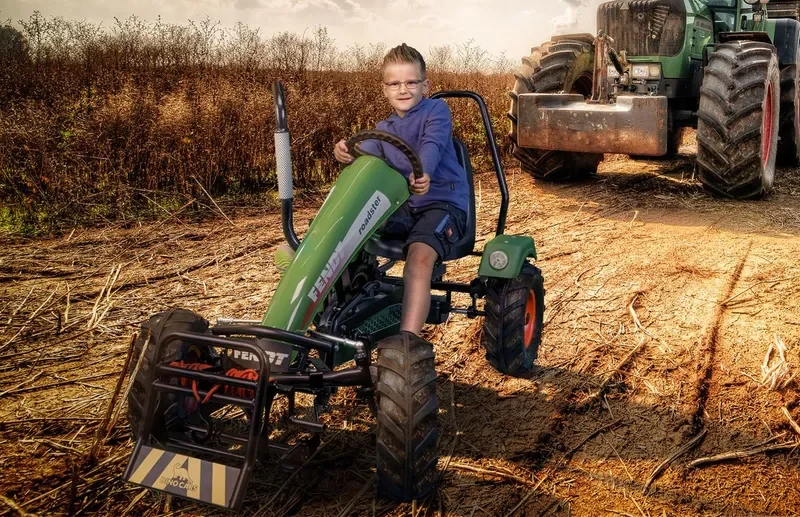 18_Montage_Piet_Fendt-506c4d9a-800w